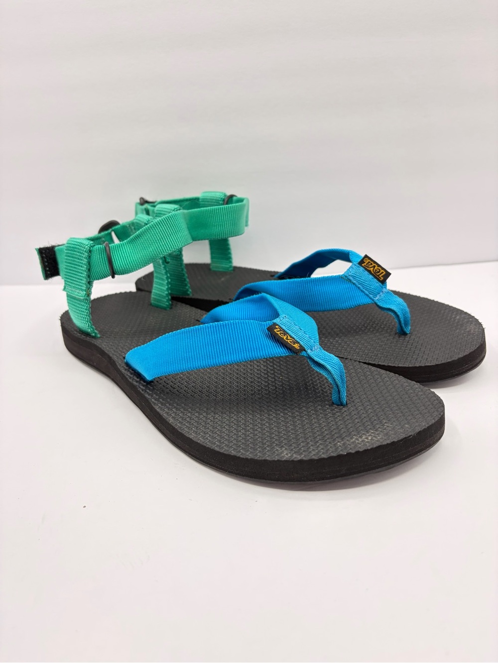 Tevas Women’s Size 9Original Sport Thong Sandal Blue/Teal Green Colorway Outdoor